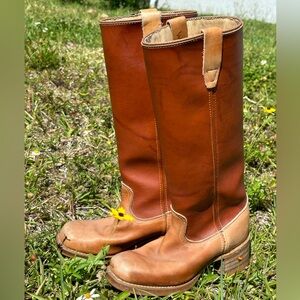 VINTAGE WRANGLER BOOTS